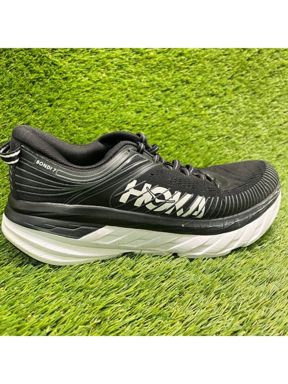 Hoka One One Bondi 7 Womens Size 8.5 Black White Athletic Running Shoes Sneakers